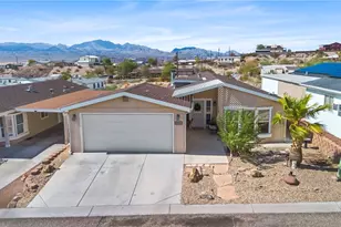 2553 Hillcrest Park Dr, Bullhead City, AZ 86429 - Photo 2