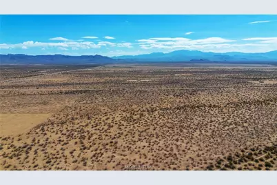 2677 S Tombstone Trail, Golden Valley, AZ 86413 - Photo 16