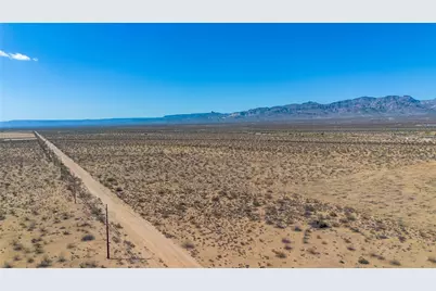 2677 S Tombstone Trail, Golden Valley, AZ 86413 - Photo 10