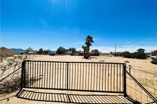 535 S Santa Cruz Rd, Golden Valley, AZ 86413 - Photo 4