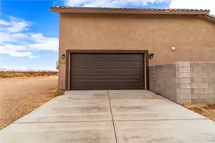 3636 N La Osa Rd, Golden Valley, AZ 86413 - Photo 8