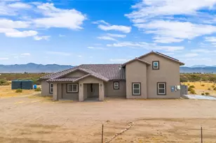 3636 N La Osa Rd, Golden Valley, AZ 86413 - Photo 1