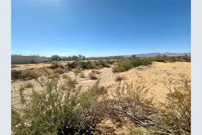 4194 W Crystal Dr Drive, Golden Valley, AZ 86413 - Photo 4