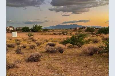 7856 E Saddleback Drive, Kingman, AZ 86401 - Photo 4