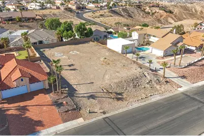 2070 N Jo Ann Avenue, Bullhead City, AZ 86442 - Photo 2