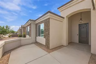 3786 Katie Ln Loop, Kingman, AZ 86401 - Photo 2