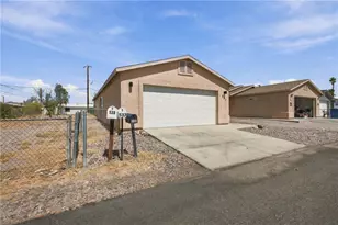 537 Havasu Ln, Bullhead City, AZ 86442 - Photo 2