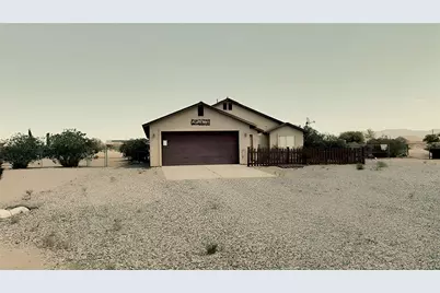 6557 W Morelos Drive, Golden Valley, AZ 86413 - Photo 16