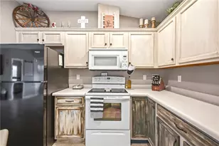 2451 Sabino Dr, Bullhead City, AZ 86442 - Photo 18