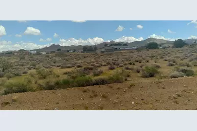 9492 N Broken Saddle Drive, Kingman, AZ 86401 - Photo 1
