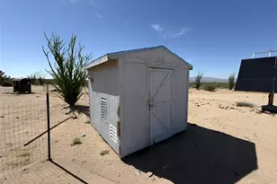 2656 Desierto Rd, Yucca, AZ 86438 - Photo 16