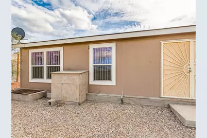 3199 E Katherine Drive, Bullhead City, AZ 86429 - Photo 10