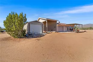 7241 E Shadow Ridge Dr, Yucca, AZ 86438 - Photo 34