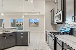 6136 Via Del Aqua Dr, Fort Mohave, AZ 86426 - Photo 22