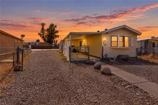 348 Meander Dr, Bullhead City, CA 86442 - Photo 1