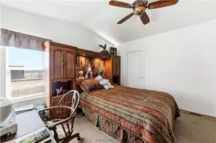 1033 S Estrella Rd, Golden Valley, AZ 86413 - Photo 14