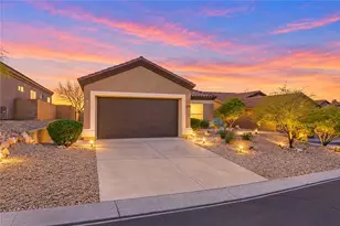 2836 Esmerelda Dr, Bullhead City, AZ 86429 - Photo 2