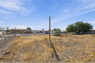 1889 Hualapai Drive, Bullhead City, AZ 86442 - Photo 4