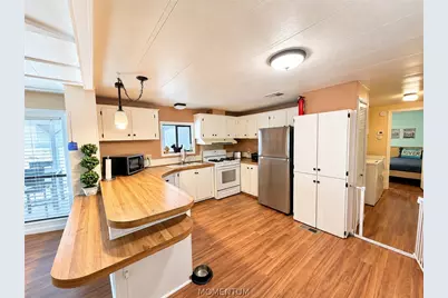 1635 Yale Drive, Bullhead City, AZ 86442 - Photo 8