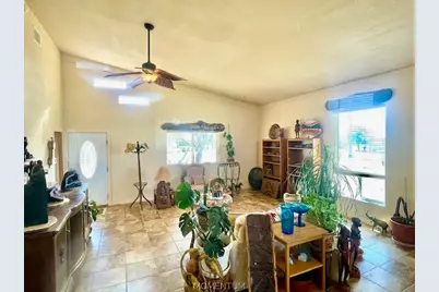 21477 S Sundance Kid Road, Yucca, AZ 86438 - Photo 14