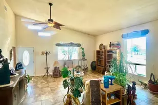21477 S Sundance Kid Rd, Yucca, AZ 86438 - Photo 14