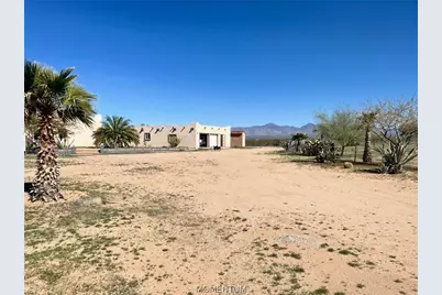 21477 S Sundance Kid Road, Yucca, AZ 86438 - Photo 2