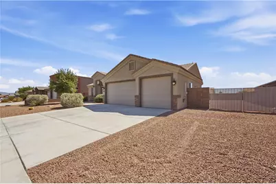 1726 E Aloe Street, Kingman, AZ 86409 - Photo 1