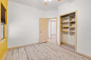 7880 W Shipp Dr, Golden Valley, AZ 86413 - Photo 32