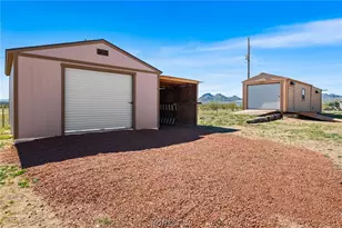 7880 W Shipp Dr, Golden Valley, AZ 86413 - Photo 10