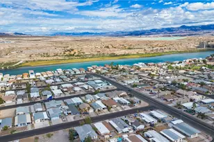 976 Roadrunner Dr, Bullhead City, AZ 86442 - Photo 40