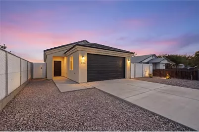 3158 E Suffock Avenue, Kingman, AZ 86409 - Photo 1