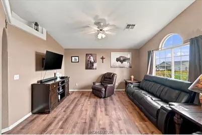 7812 E Larkspur Drive, Kingman, AZ 86401 - Photo 10