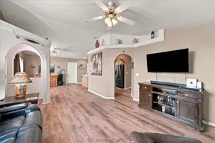 7812 E Larkspur Dr, Kingman, AZ 86401 - Photo 12