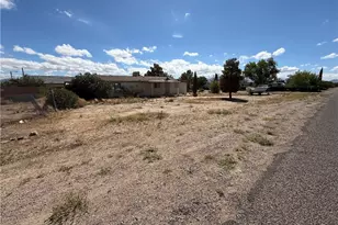 2065 E Potter Ave, Kingman, AZ 86409 - Photo 1
