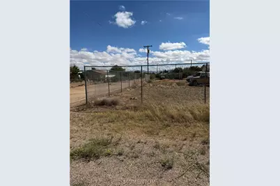 2065 E Potter Avenue, Kingman, AZ 86409 - Photo 6