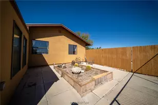 192 S Hope Rd, Golden Valley, AZ 86413 - Photo 18