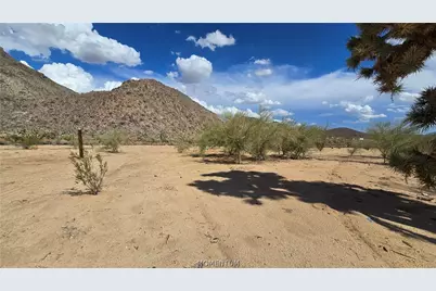 11844 S Nolan Road, Yucca, AZ 86438 - Photo 10