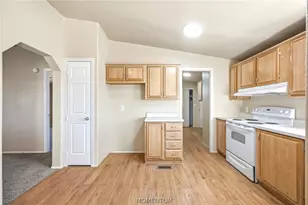 7520 W Shipp Dr, Golden Valley, AZ 86413 - Photo 18