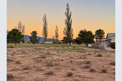 9839 N Medicine Point Drive, Kingman, AZ 86401 - Photo 2