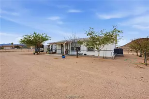 3464 W Rancho Rd, Golden Valley, AZ 86413 - Photo 2