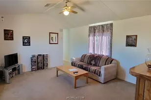 870 S Escuela Rd, Golden Valley, AZ 86413 - Photo 12
