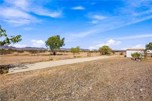 1417 S Concho Rd, Golden Valley, AZ 86413 - Photo 38