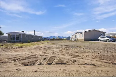 4473 S Calle Del Media, Fort Mohave, AZ 86426 - Photo 4