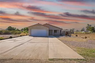 9769 S Kingman Dr, Mohave Valley, AZ 86440 - Photo 1
