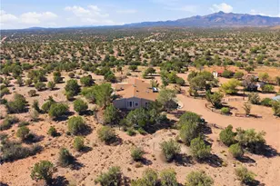 10450 E Cedar Ridge Rd, Kingman, AZ 86401 - Photo 46