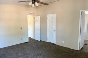 2389 Castle Rock Cir, Bullhead City, AZ 86442 - Photo 18