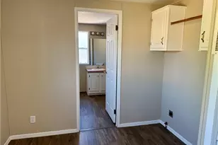 2389 Castle Rock Cir, Bullhead City, AZ 86442 - Photo 14
