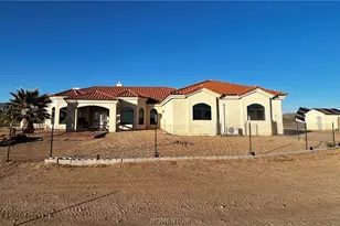 21038 S Cheyenne Rd, Yucca, AZ 86438 - Photo 2
