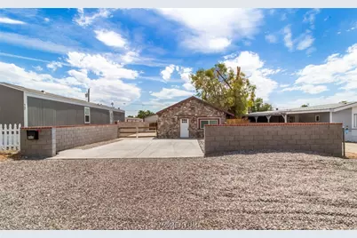 460 Patillo Drive, Bullhead City, AZ 86442 - Photo 2