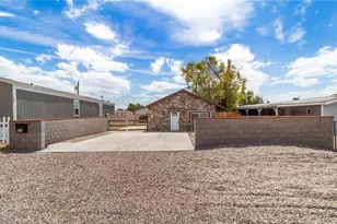 460 Patillo Dr, Bullhead City, AZ 86442 - Photo 2